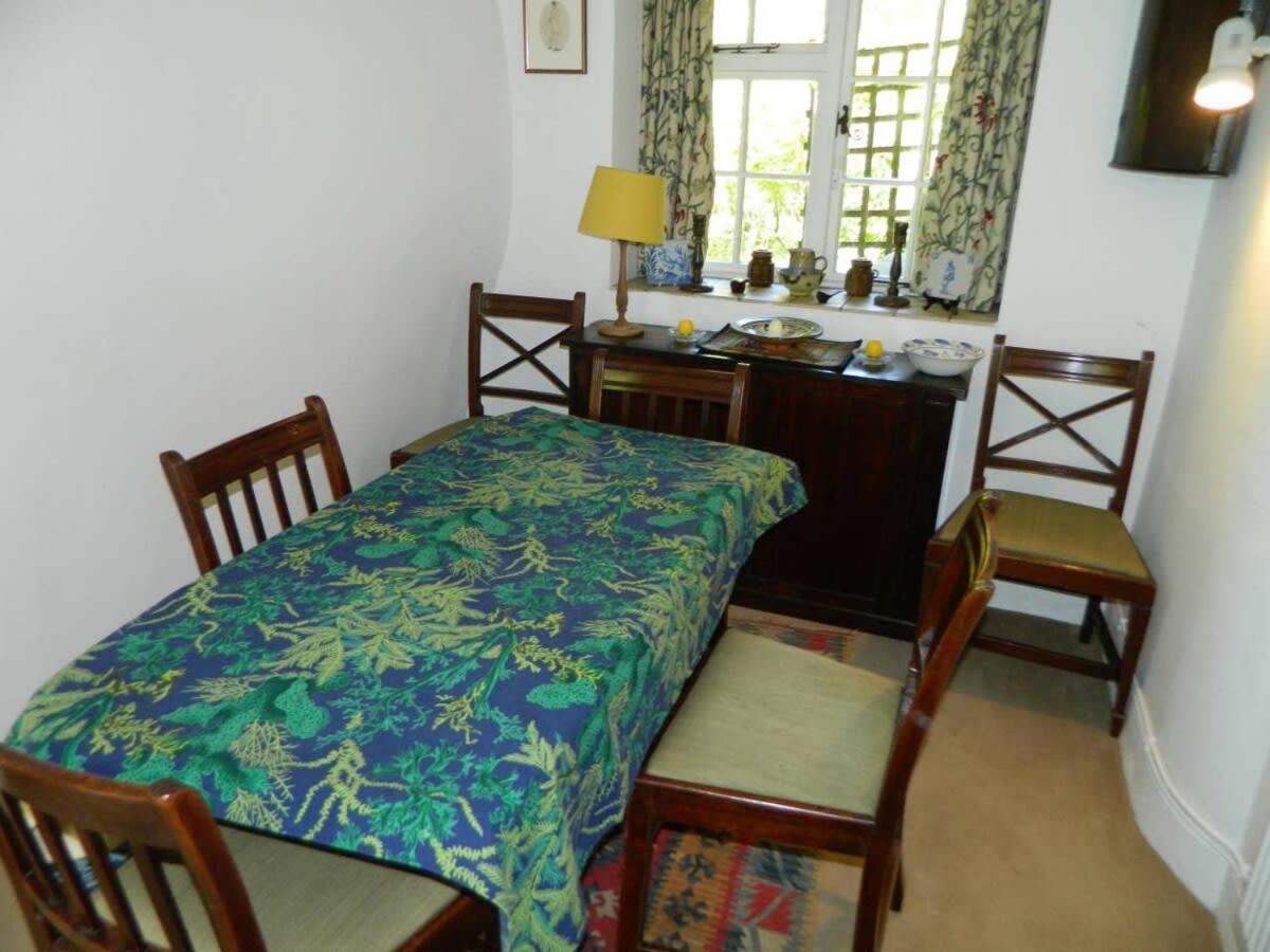 River Cottage A Country Retreat In Wooded Gardens East Stoke  Экстерьер фото